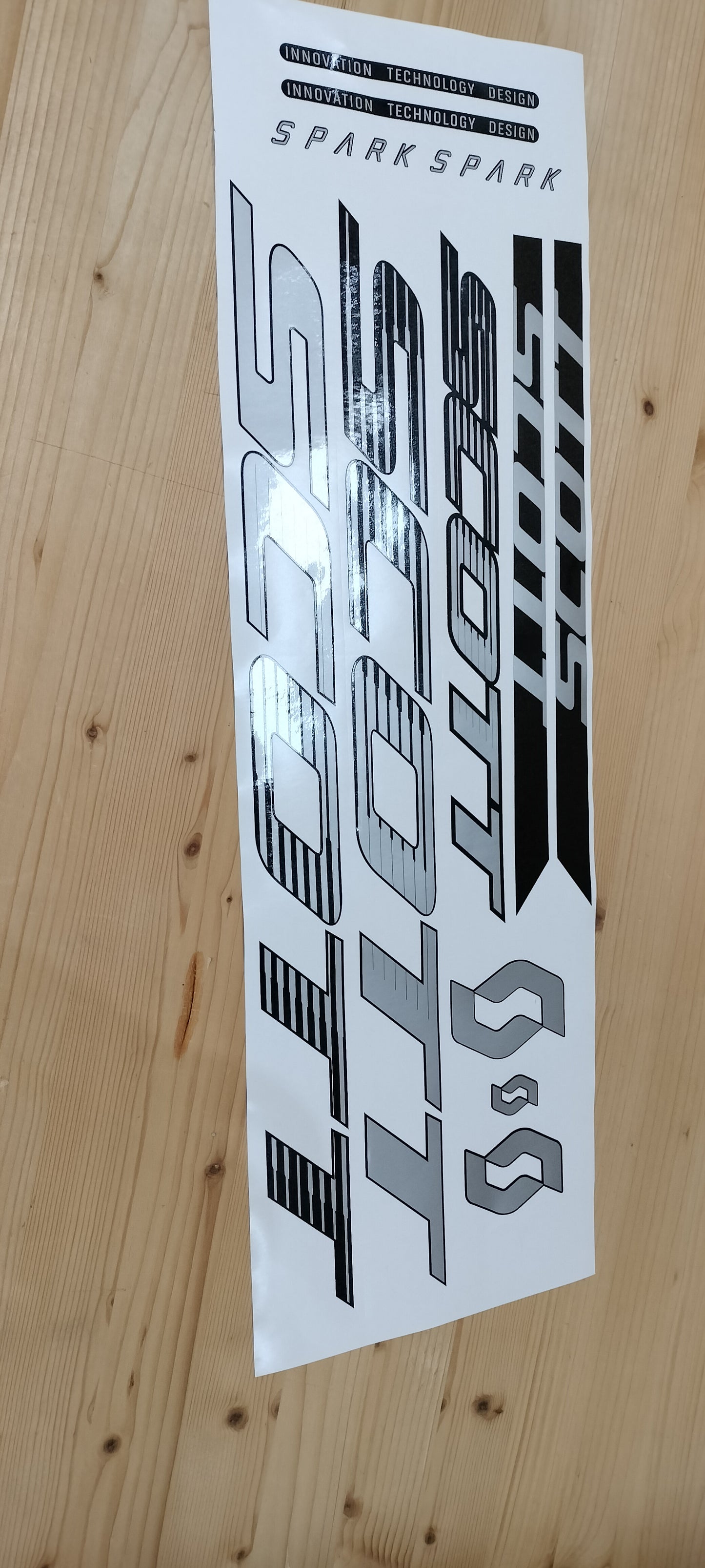 Stampa con grigio silver