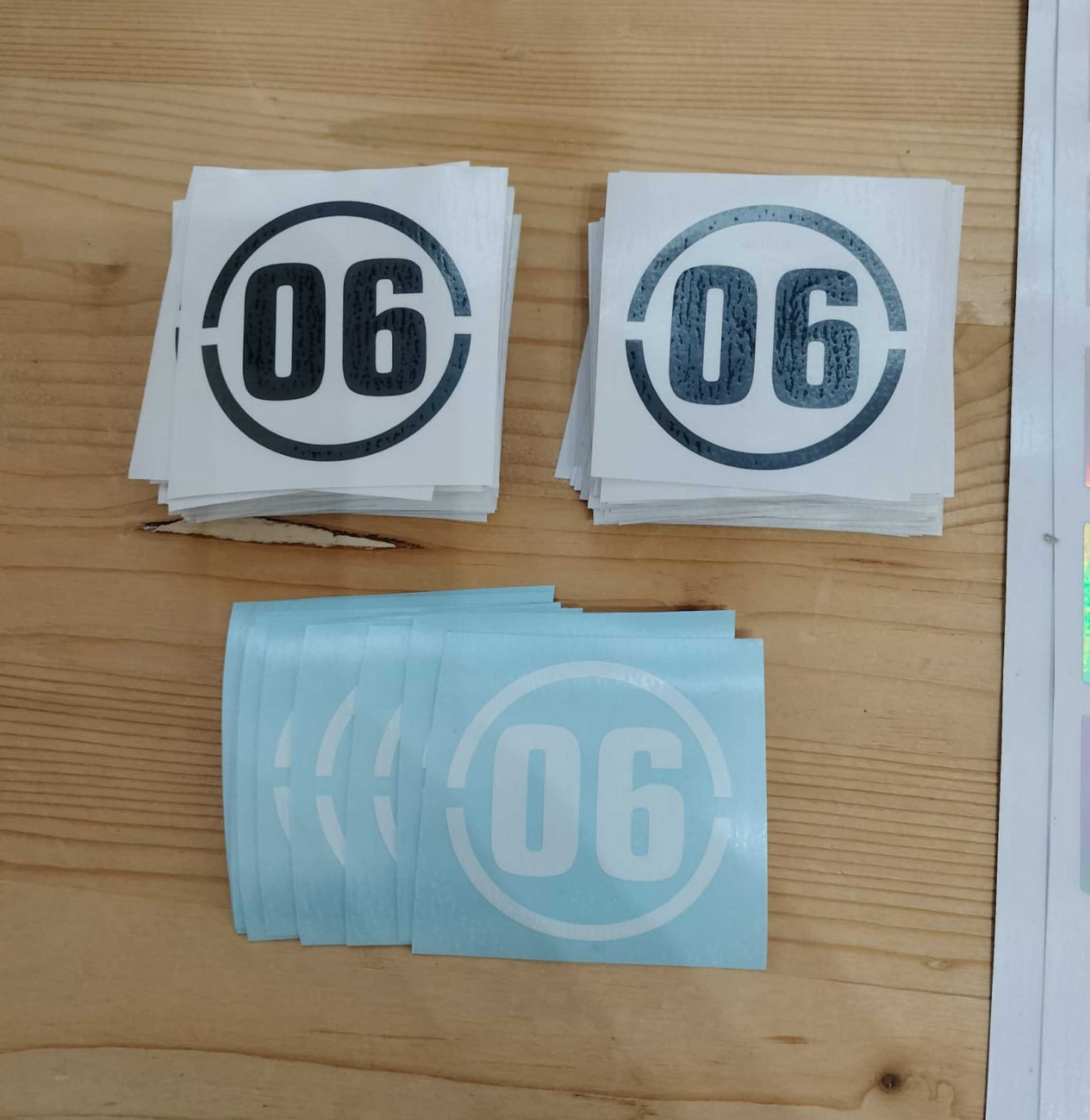 Adesivi stickers bollini decalcomanie in PVC