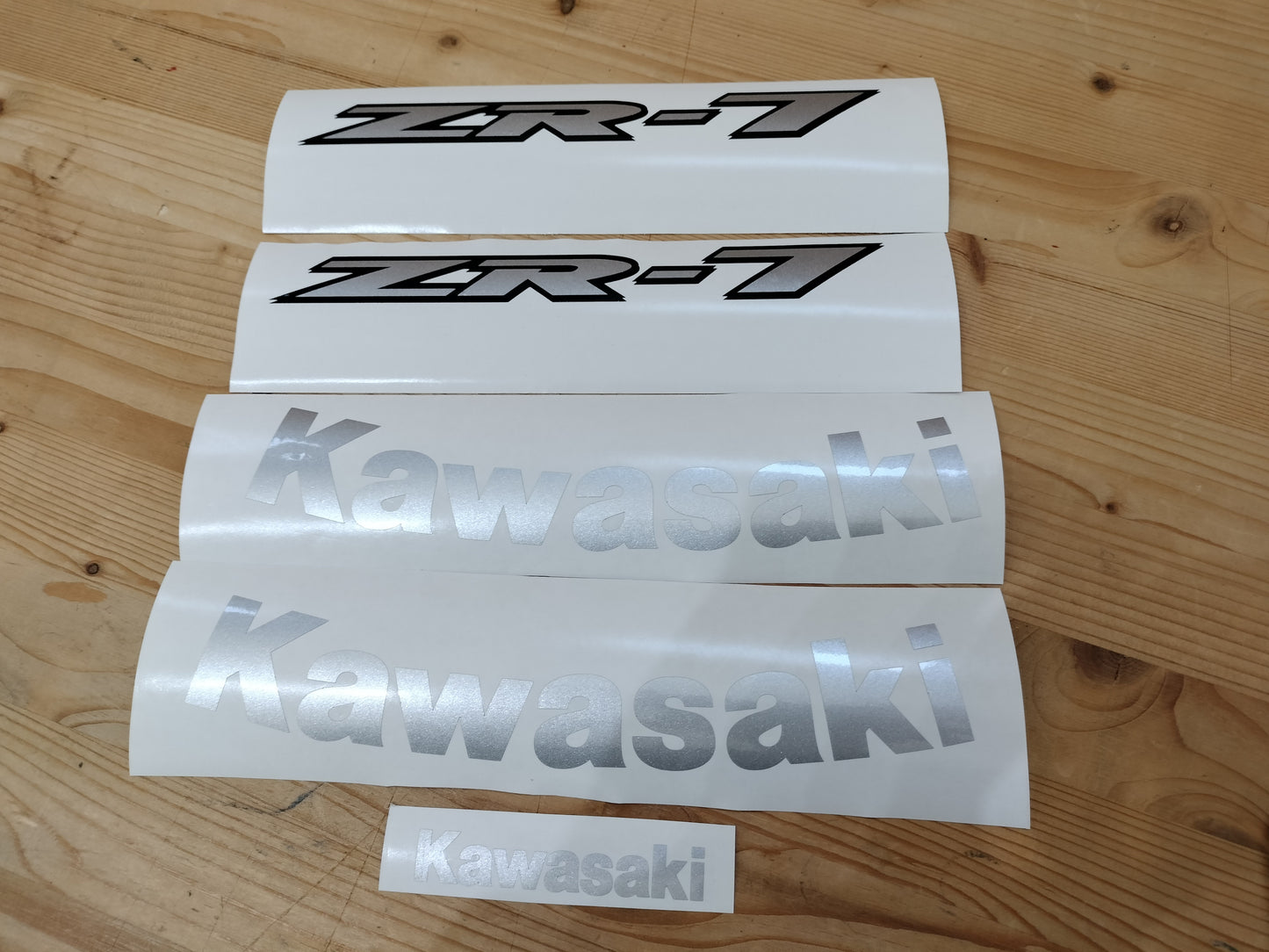 Kit adesivi/stickers/decalcomanie per moto Kawasaki zr-7