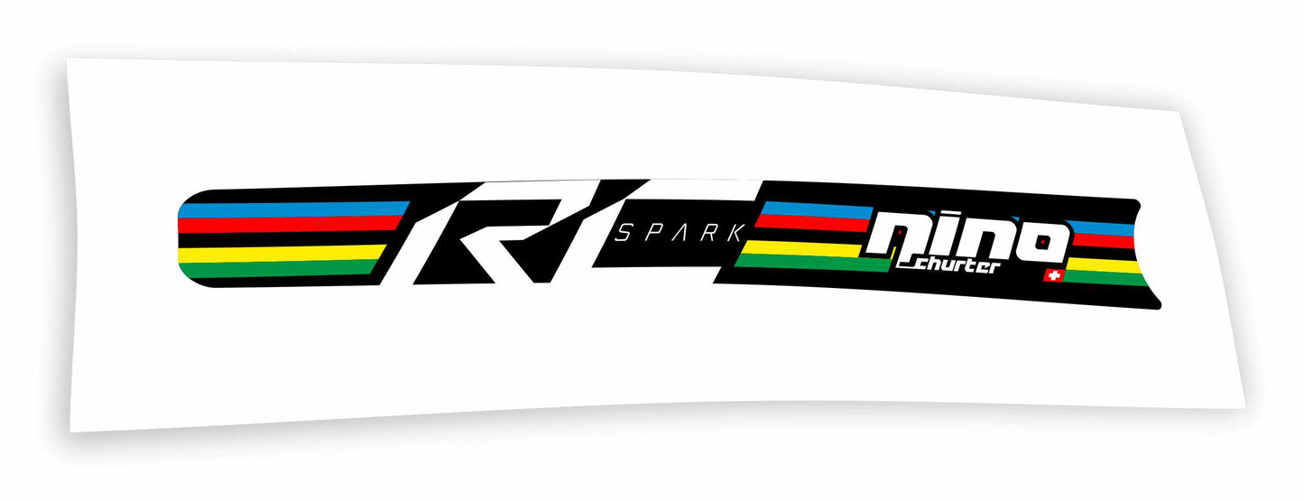 Scott Spark RC 2022 adesivo top tube Nino Schurter